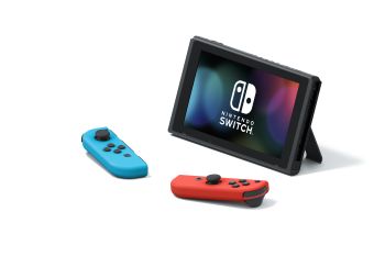 images/products/hw_switch_neon_red_blue_joy-con_revised/__gallery/HACS_001_imgeEX02_02_R_ad-0.jpg