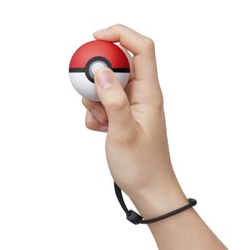 images/products/ac_switch_poke_ball_plus/__gallery/HACA_024_play01_01_R_ad-0.jpg